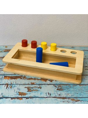 Materiale Montessori Tavoletta per imbucare con 3 coppie di cilindri (disponibile tra 10gg)-MON-F-56-20