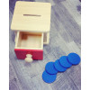 Materiale Montessori Scatola per imbucare gettone di legno-MON-GETT-03