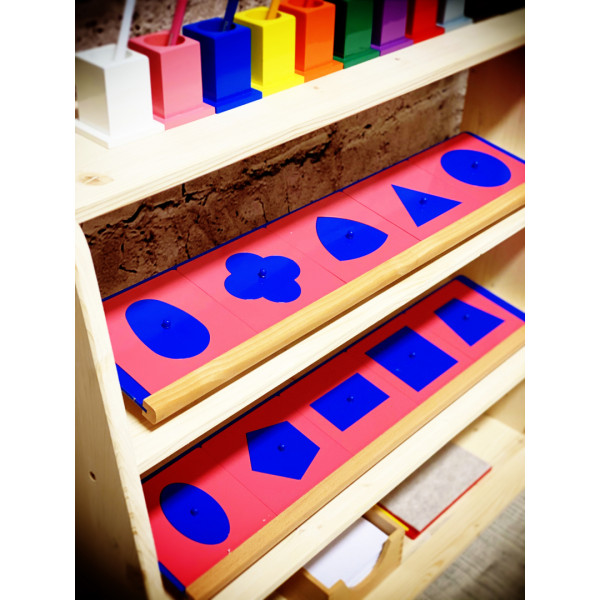 Materiale Montessori Scaffale "angolo del disegno"-MON-ANG-DIS-01
