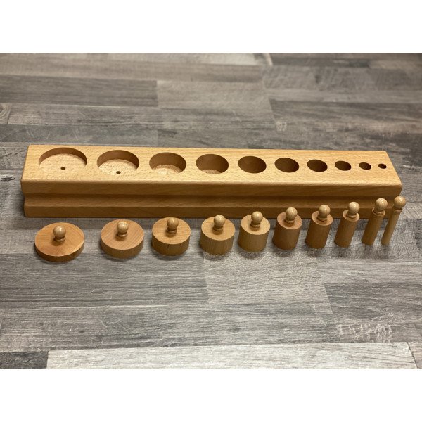 Materiale Montessori Incastri solidi Blocco 3 (alto/fino-basso/largo)-MON-B-44-3-09